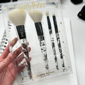 harry potter makeup brushes: deathly hallows
